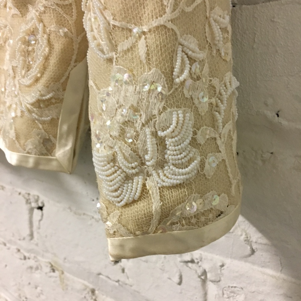Embroidered Lace Cardigan - Picture 6 of 10
